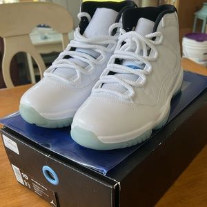 Jordan Legend Blue 11 size Mens 10